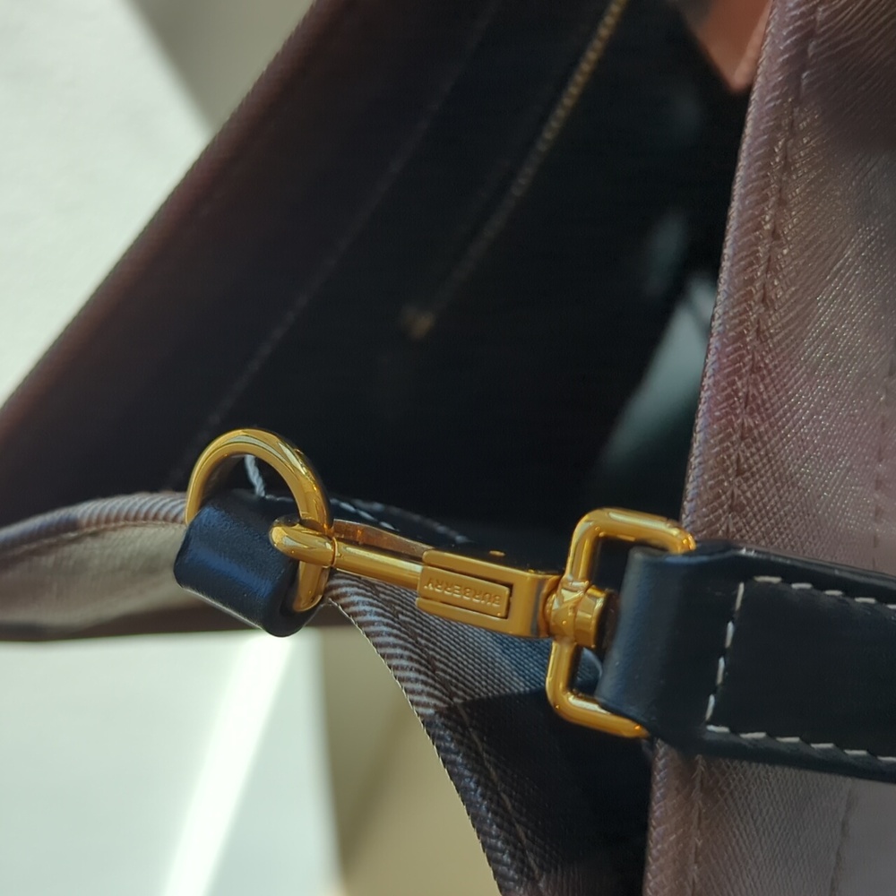 ✨ Burberry Bag MD Freya Tote Bag CL5 ✨** - Picture 11 of 17